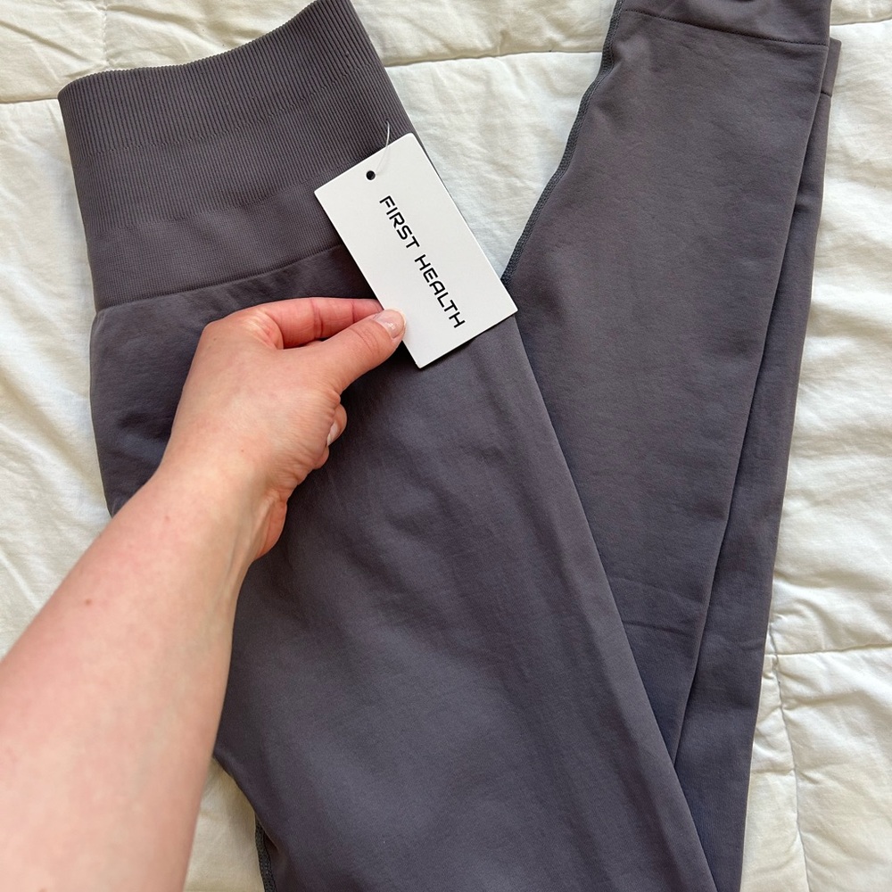 First Health Enhance Leggings ||